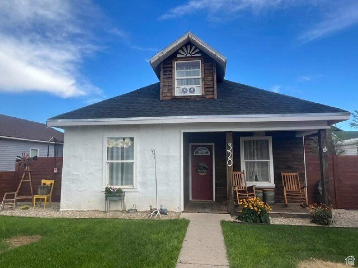 Picture of Home For Sale in Roosevelt, Utah, United States