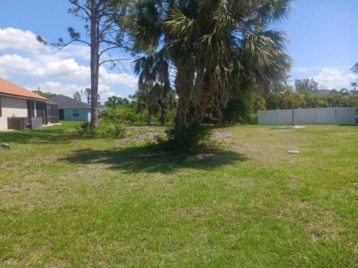 Picture of Residential Land For Sale in Rotonda West, Florida, United States