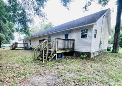 Home For Sale in Midway, Florida