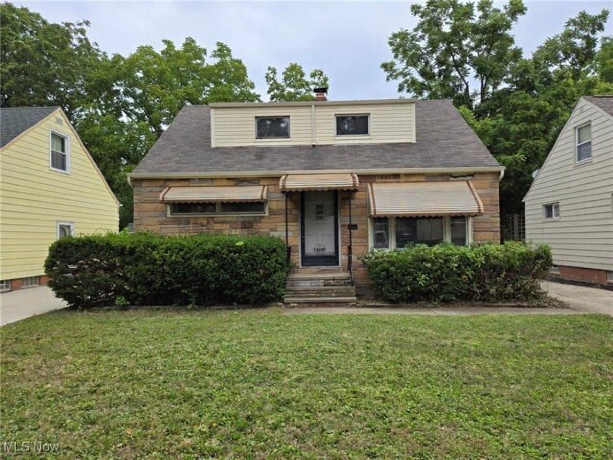 Picture of Home For Sale in Garfield Heights, Ohio, United States