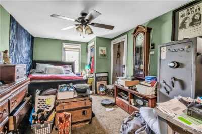 Home For Sale in Lockport, New York