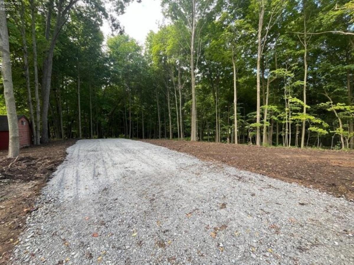 Picture of Residential Land For Sale in Tiffin, Ohio, United States