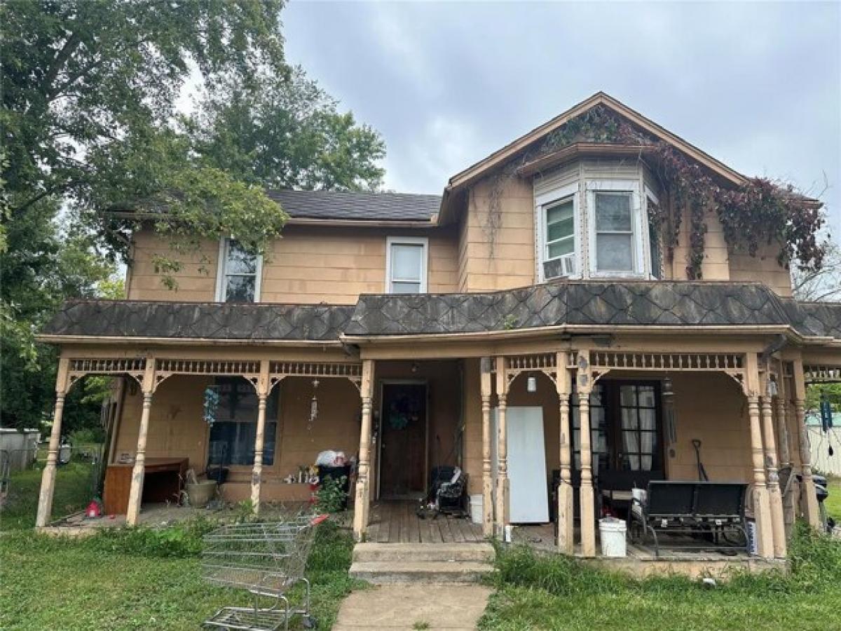 Picture of Home For Sale in Bonne Terre, Missouri, United States