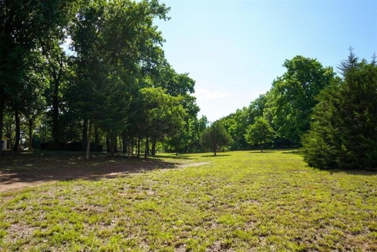 Picture of Residential Land For Sale in Noble, Oklahoma, United States