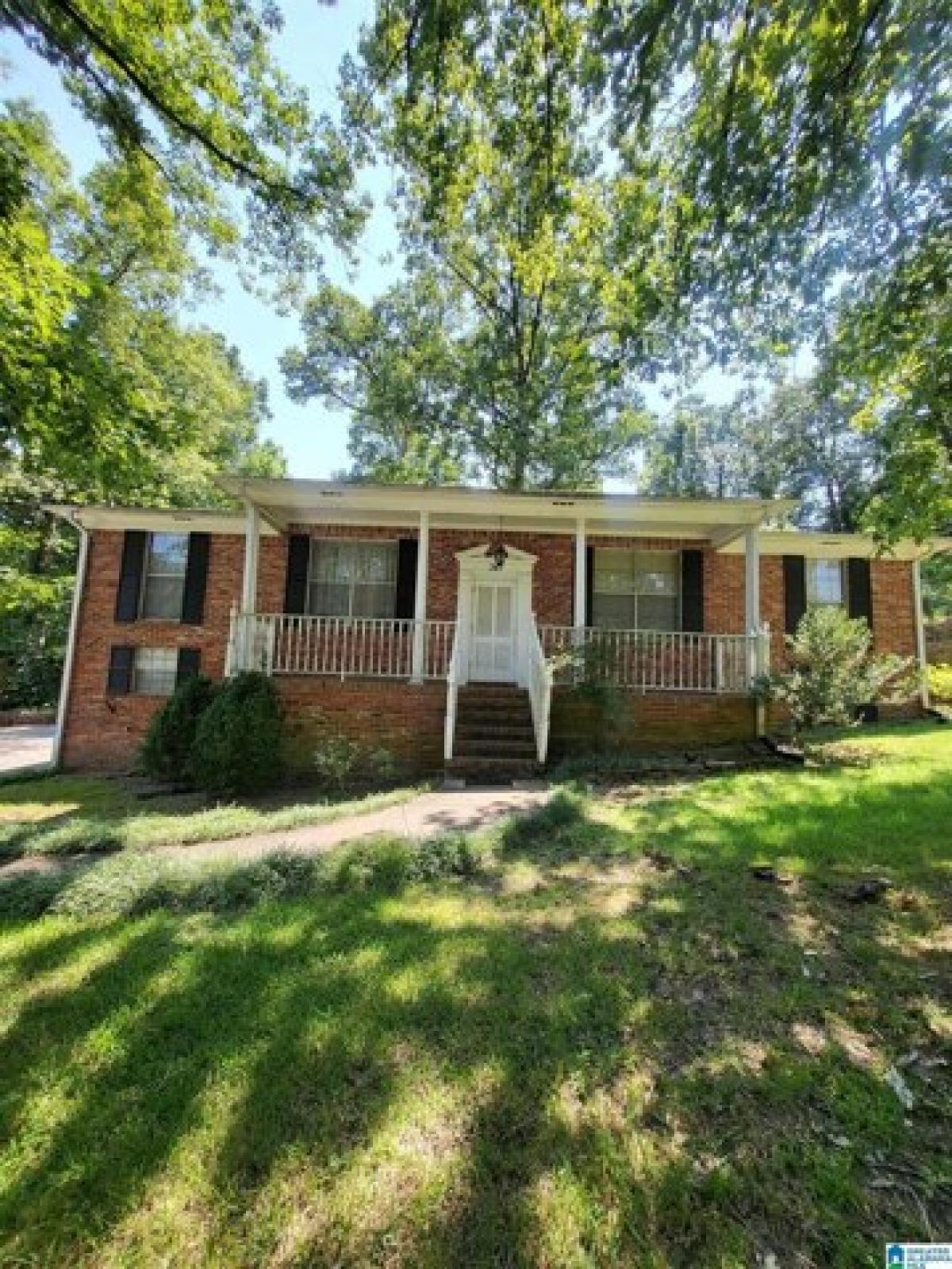 Picture of Home For Sale in Center Point, Alabama, United States