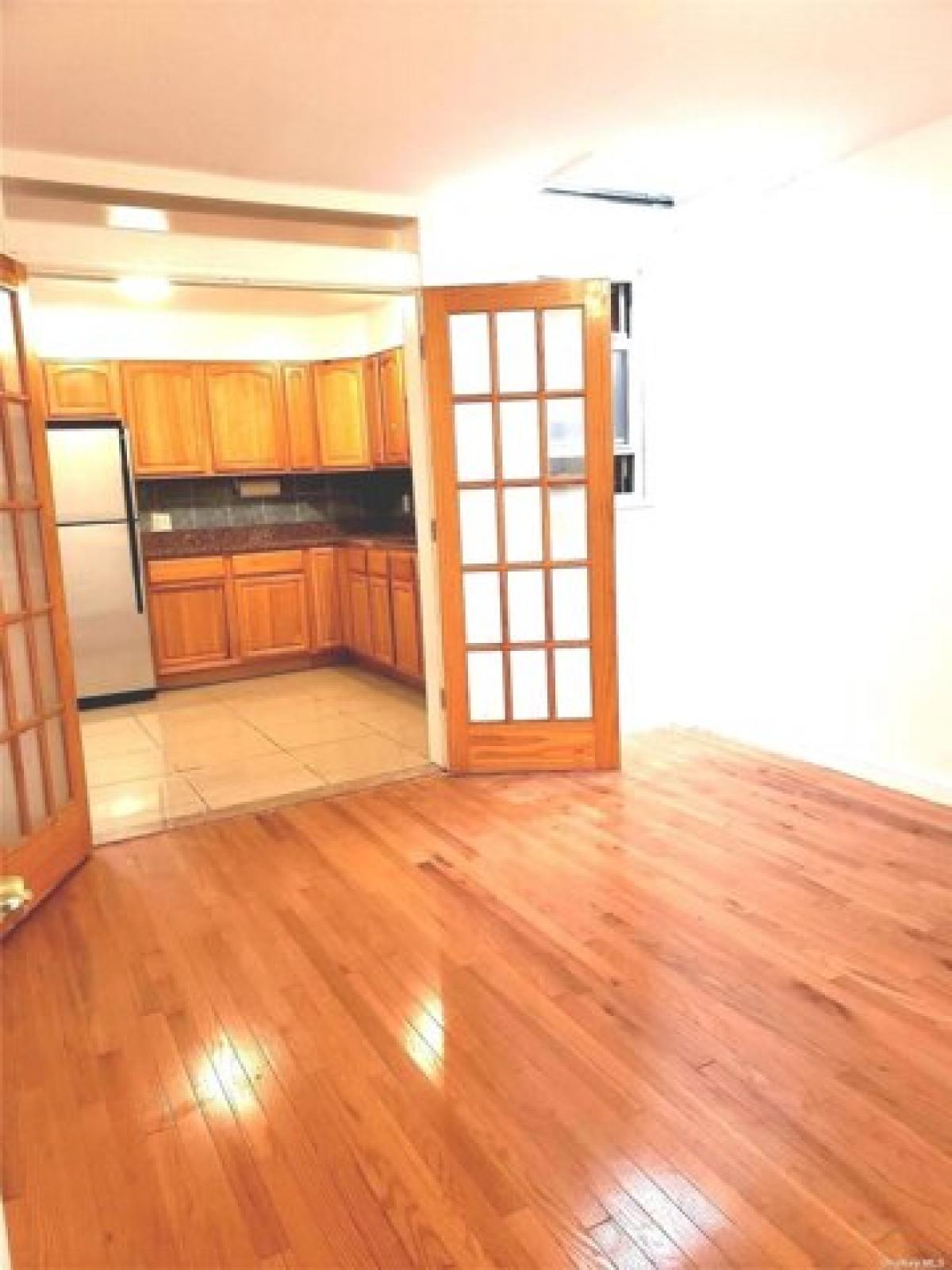 Picture of Apartment For Rent in Woodhaven, New York, United States