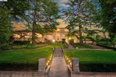 Home For Sale in Pleasanton, California