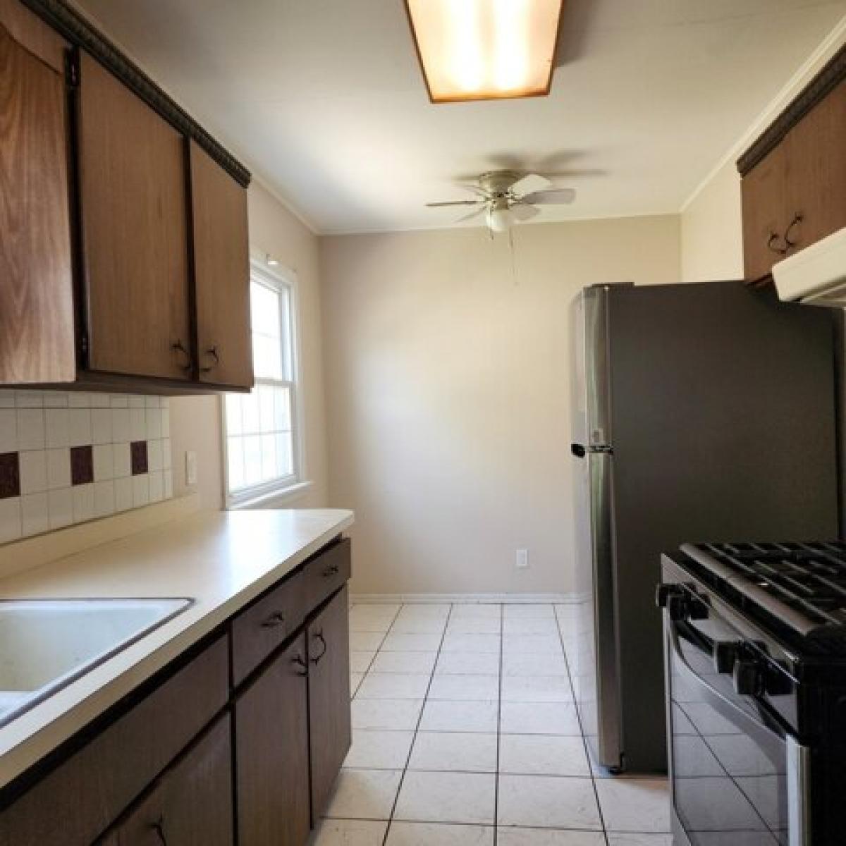 Picture of Home For Rent in Oak Lawn, Illinois, United States