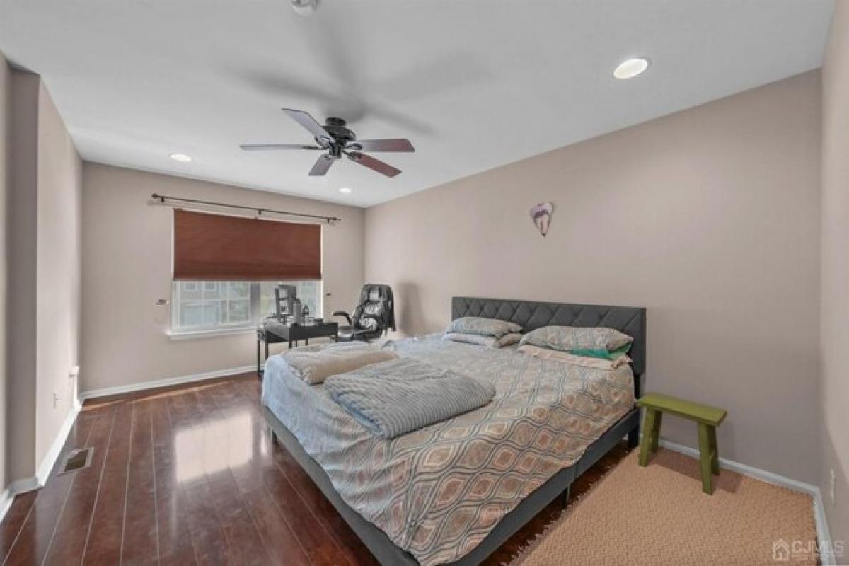 Picture of Home For Rent in East Brunswick, New Jersey, United States