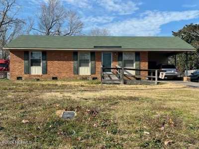 Home For Sale in Laurinburg, North Carolina