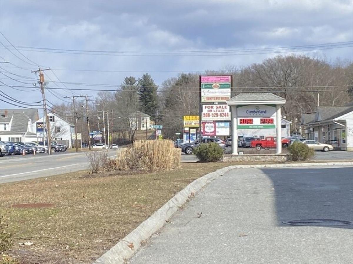 Picture of Residential Land For Sale in Grafton, Massachusetts, United States