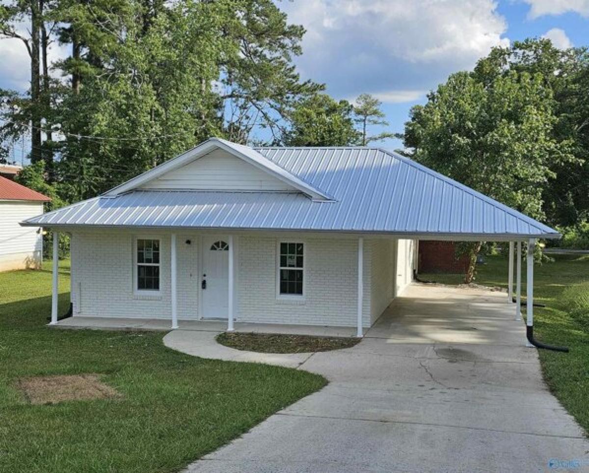 Picture of Home For Sale in Arab, Alabama, United States