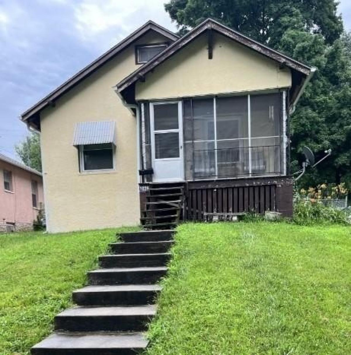 Picture of Home For Sale in Leavenworth, Kansas, United States