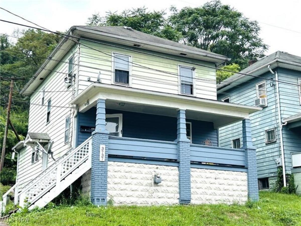 Picture of Home For Sale in Weirton, West Virginia, United States