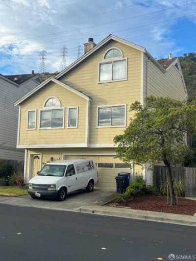 Home For Sale in Daly City, California