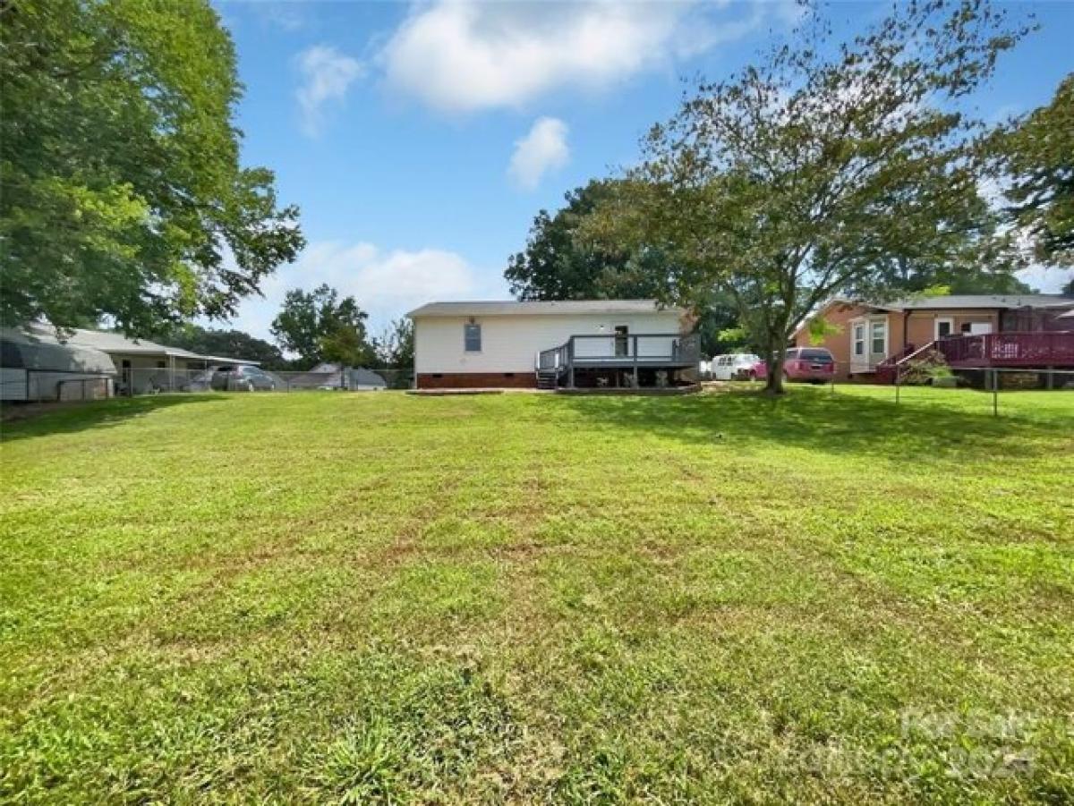 Picture of Home For Sale in Bessemer City, North Carolina, United States