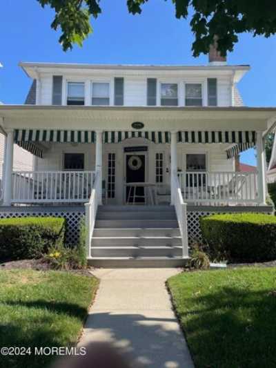 Home For Sale in Bradley Beach, New Jersey