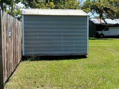 Home For Sale in Bronson, Florida