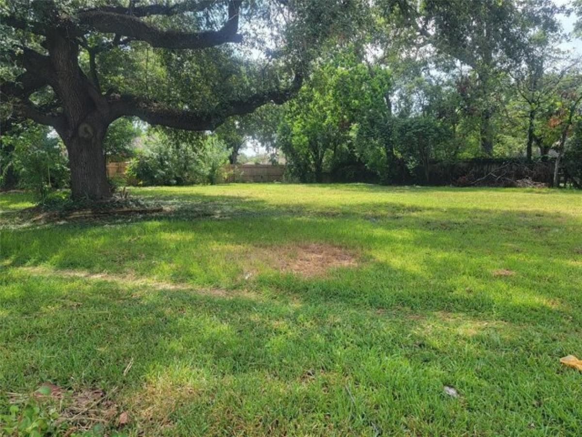 Picture of Residential Land For Sale in Pasadena, Texas, United States