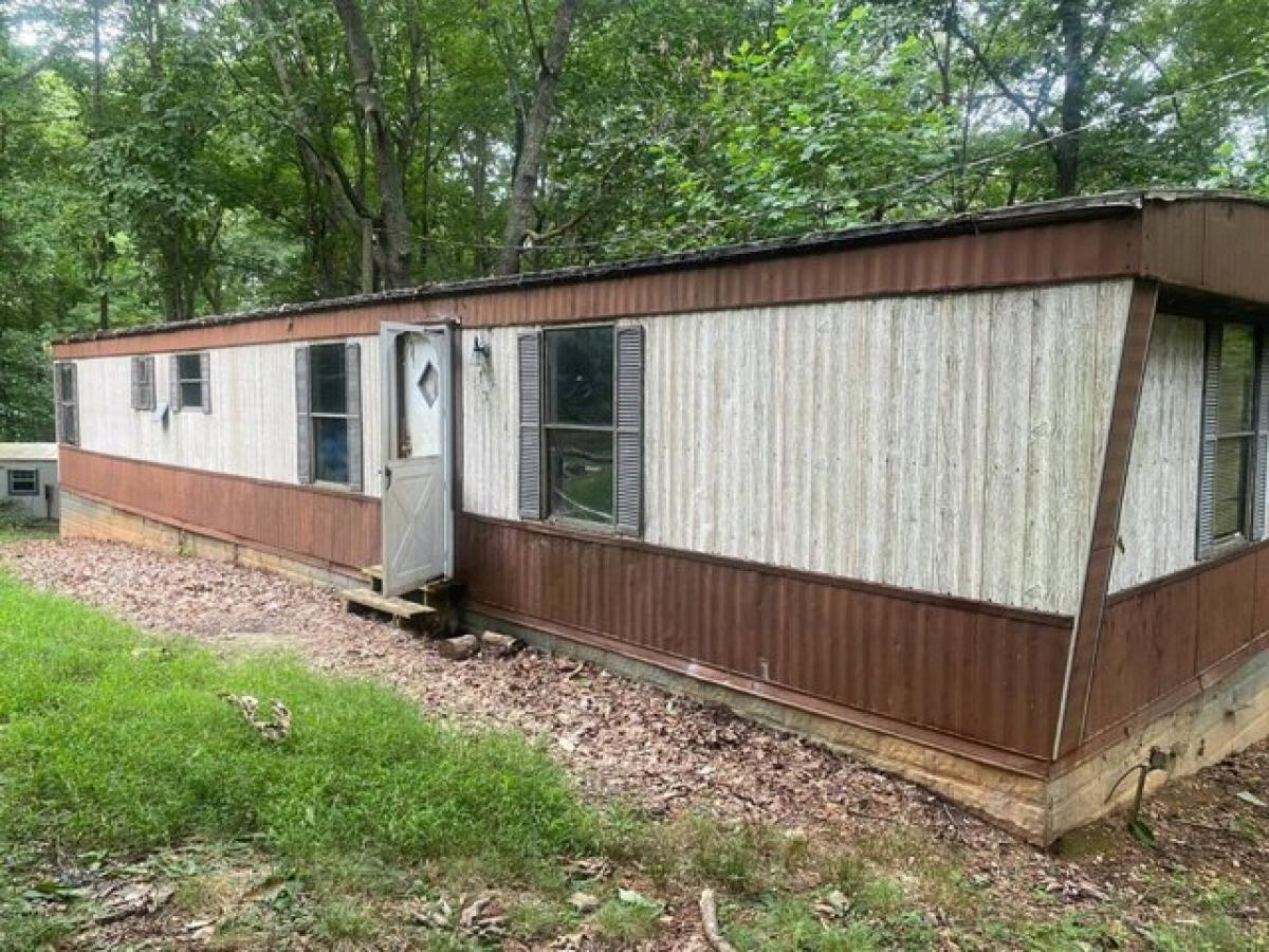 Picture of Home For Sale in Trinity, North Carolina, United States