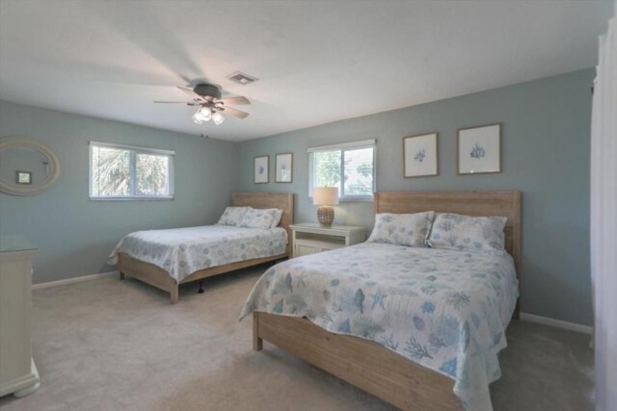 Picture of Home For Sale in Sanibel, Florida, United States