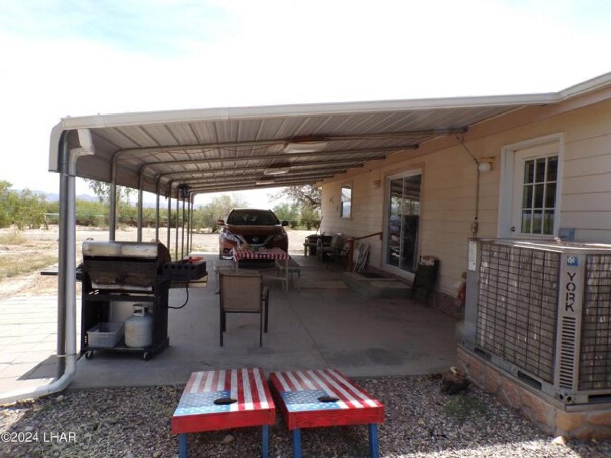 Picture of Home For Sale in Bouse, Arizona, United States