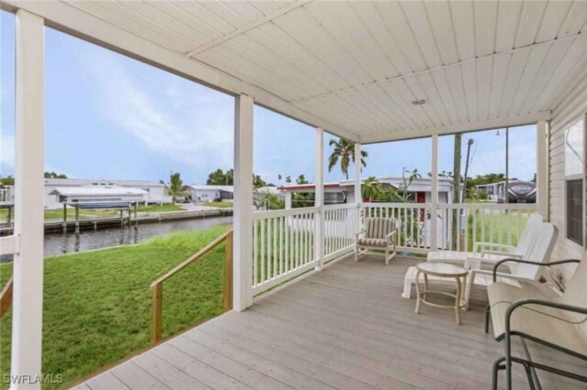 Picture of Home For Sale in Saint James City, Florida, United States