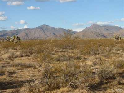 Home For Sale in Yucca, Arizona