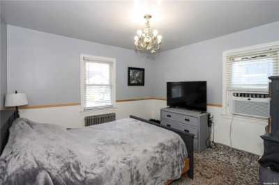 Home For Sale in North Bellmore, New York