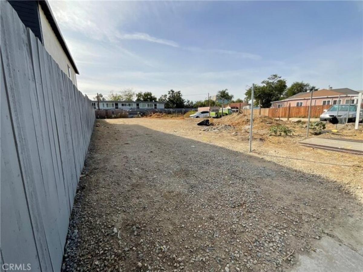 Picture of Residential Land For Sale in San Bernardino, California, United States