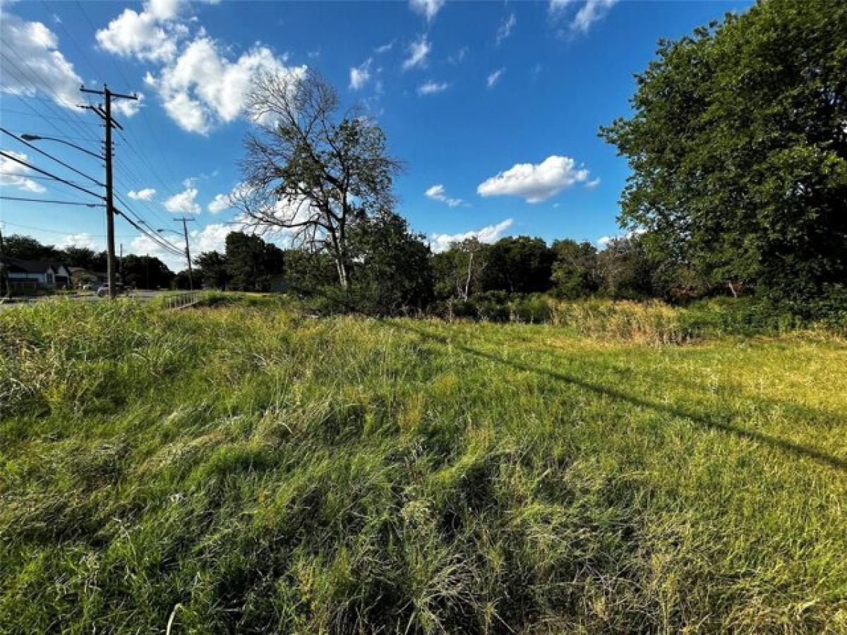 Picture of Residential Land For Sale in Fort Worth, Texas, United States