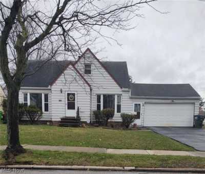 Home For Sale in Warrensville Heights, Ohio