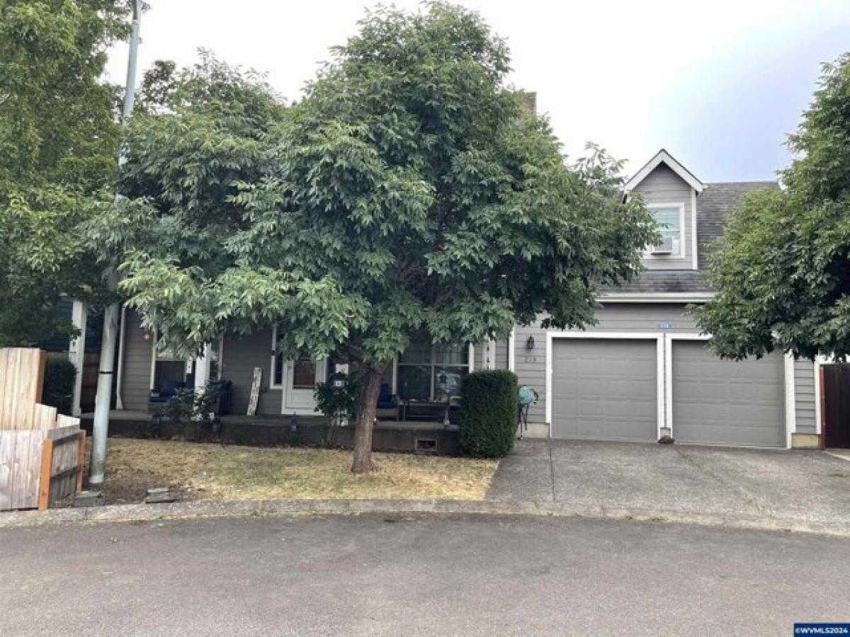 Picture of Home For Sale in Sheridan, Oregon, United States