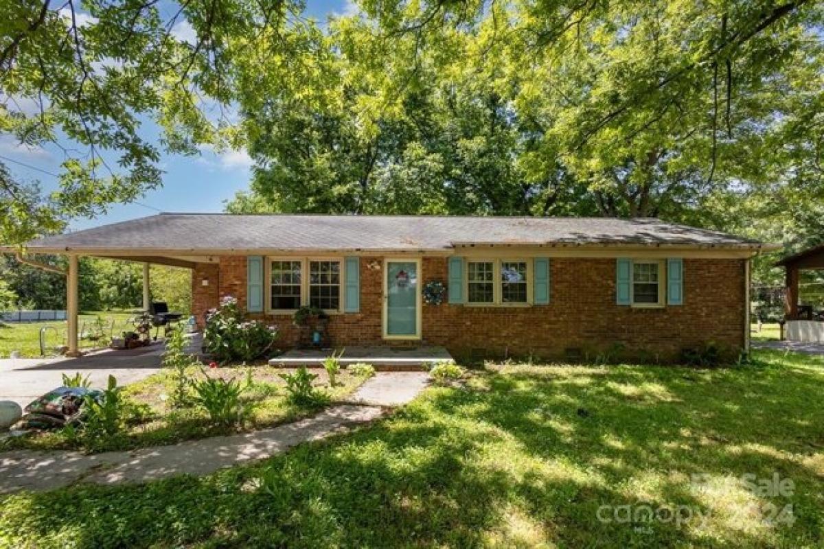 Picture of Home For Sale in Kings Mountain, North Carolina, United States