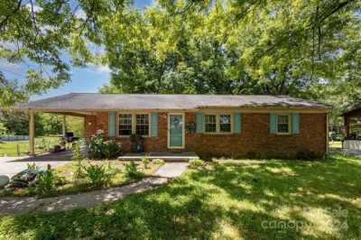 Home For Sale in Kings Mountain, North Carolina