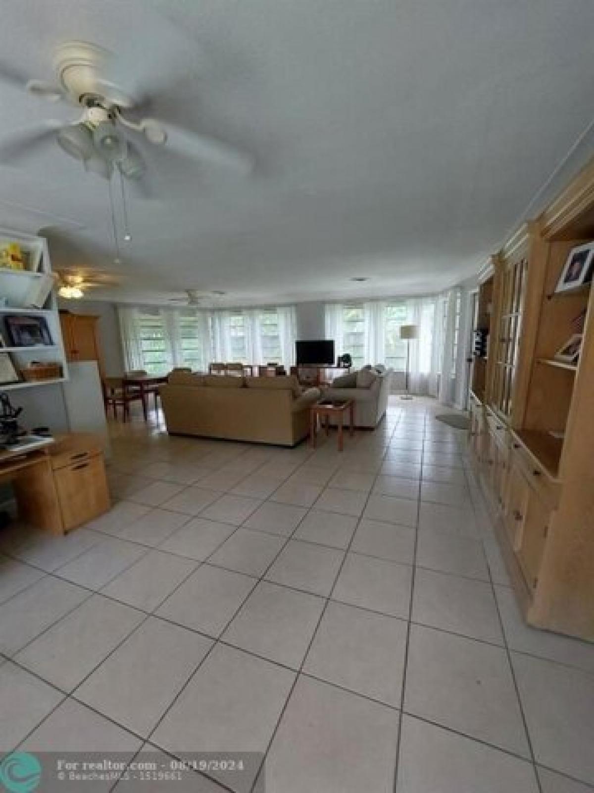 Picture of Home For Sale in Margate, Florida, United States