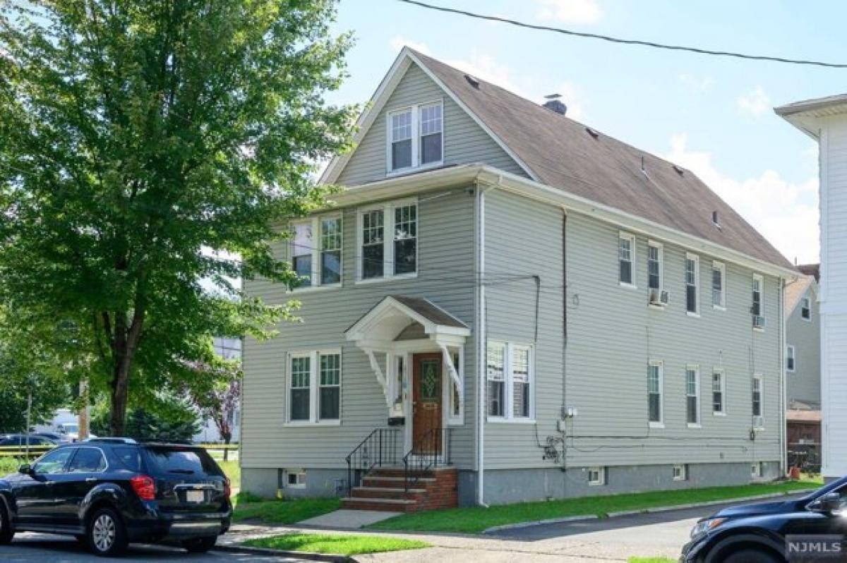 Picture of Home For Rent in Paterson, New Jersey, United States