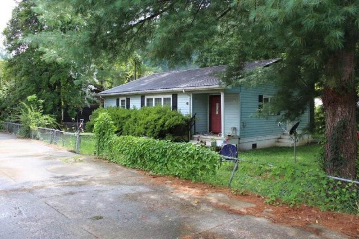 Picture of Home For Sale in Hazard, Kentucky, United States