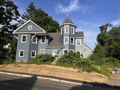 Home For Sale in Lisbon, Maine