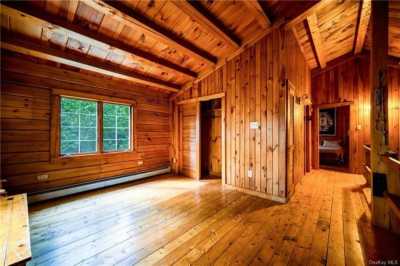 Home For Sale in Sparrow Bush, New York