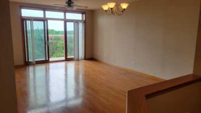 Home For Sale in Skokie, Illinois