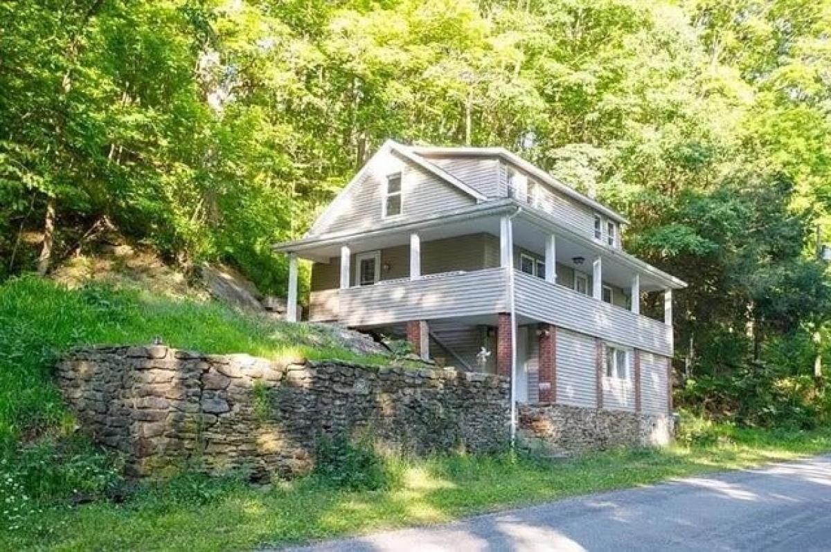 Picture of Home For Sale in Ligonier, Pennsylvania, United States