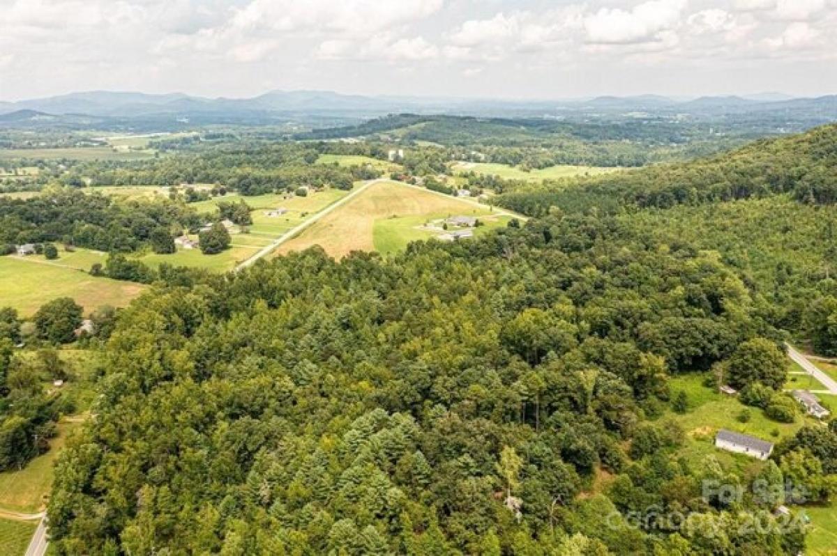 Picture of Residential Land For Sale in Taylorsville, North Carolina, United States