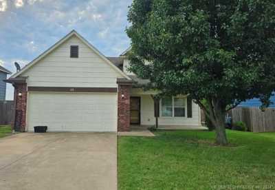 Home For Sale in Kiefer, Oklahoma