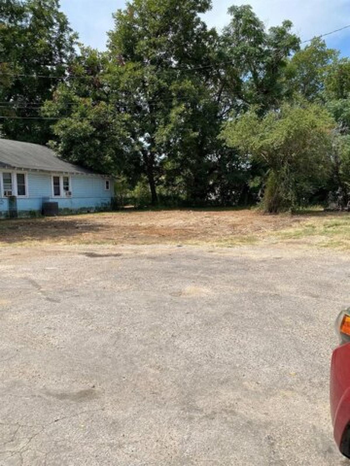 Picture of Residential Land For Sale in Paris, Texas, United States