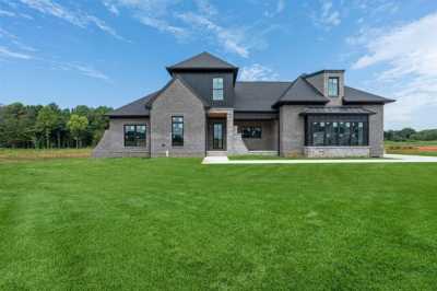 Home For Sale in Alvaton, Kentucky