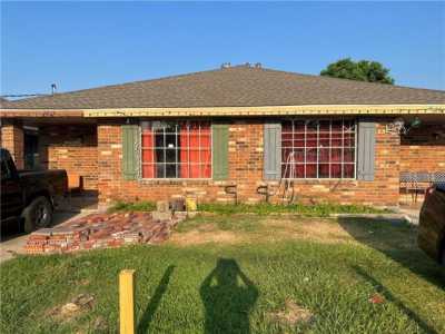 Home For Sale in Kenner, Louisiana