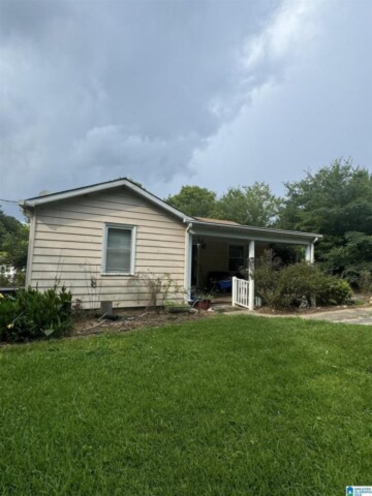 Picture of Home For Sale in Bessemer, Alabama, United States