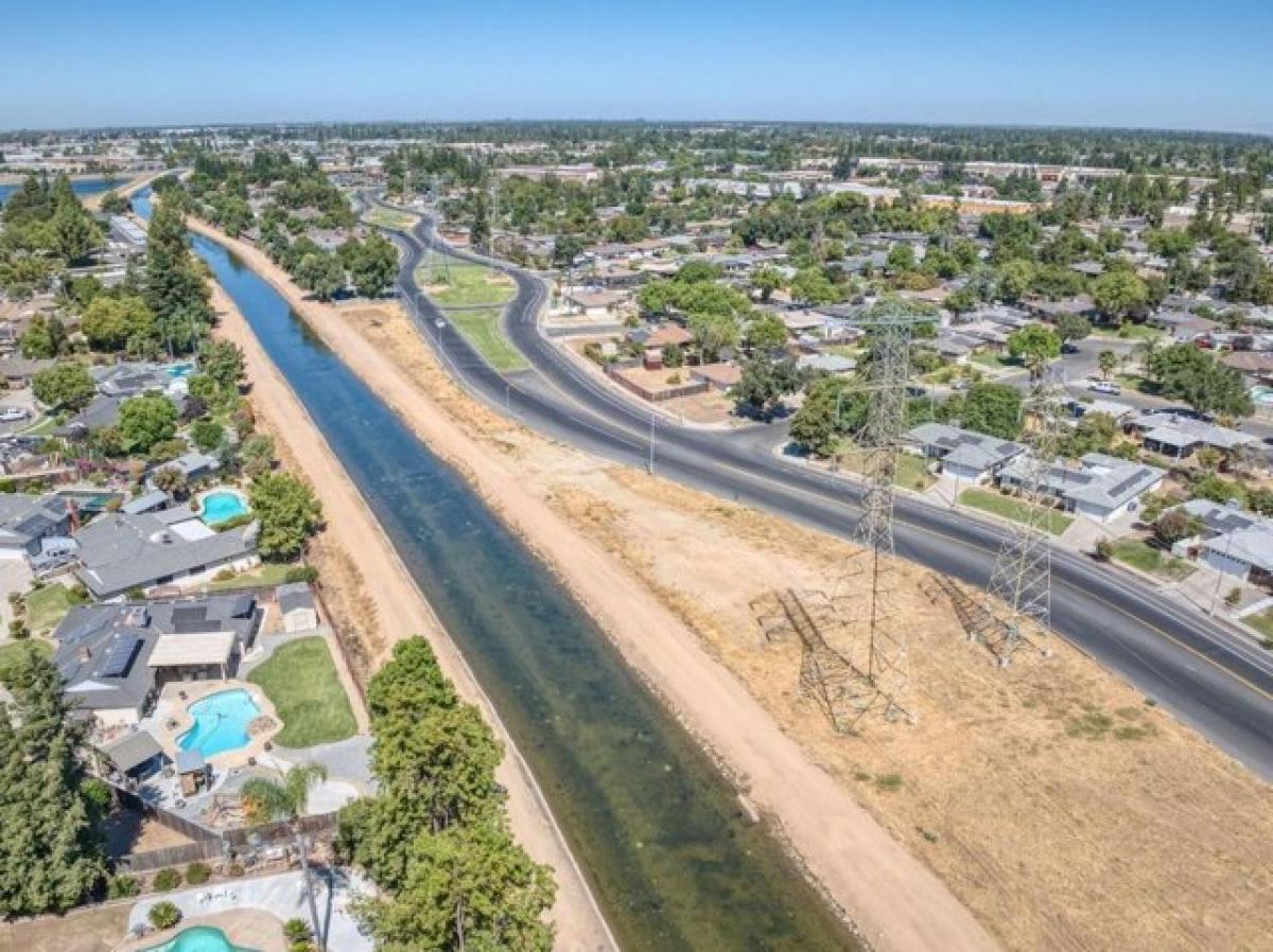 Picture of Residential Land For Sale in Fresno, California, United States