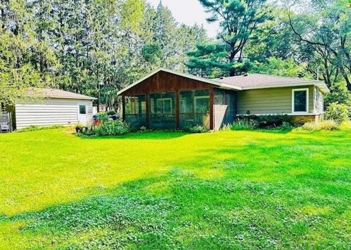 Picture of Home For Sale in Eau Claire, Wisconsin, United States